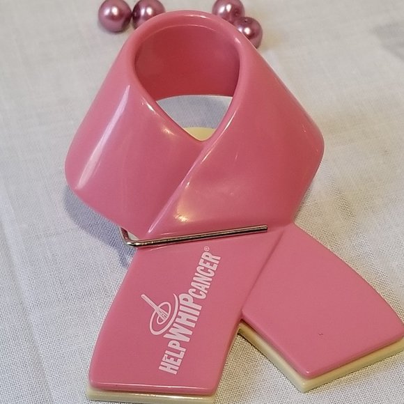 NEW PAMPERED CHEF #9820 HELP WHIP CANCER CLIP MAGNETIC BOARD CLIPS Pair (2) - Picture 2 of 3